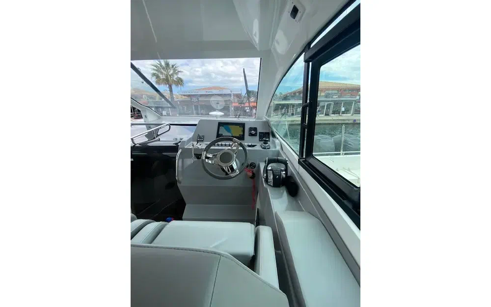 slider 19 Beneteau Gran Turismo 32
