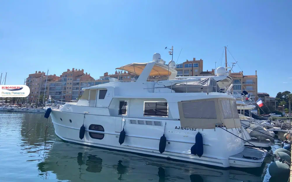slider 0 Beneteau Swift Trawler 52