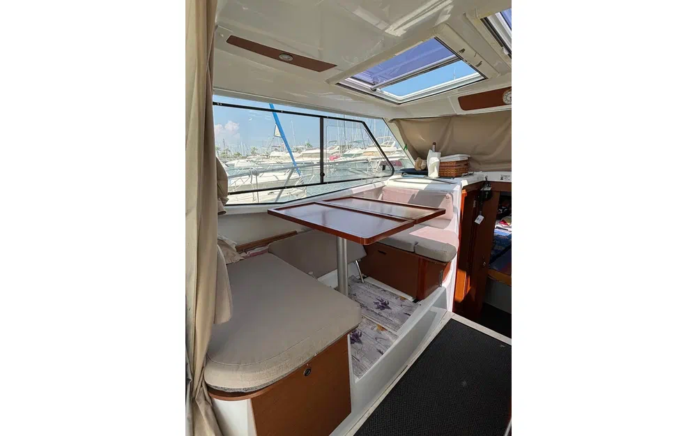 slider 7 Jeanneau Merry Fisher 855