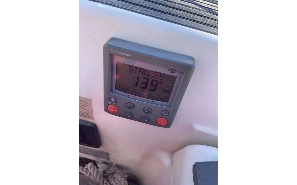 slider 9 Jeanneau Sun Odyssey 45