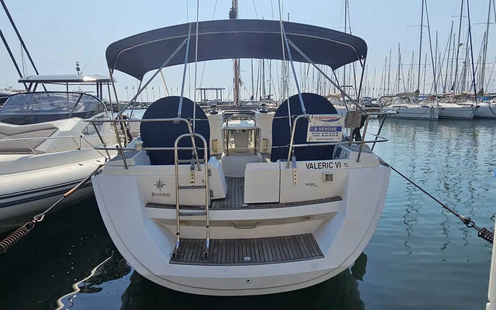 slider 1 Jeanneau Sun Odyssey 45