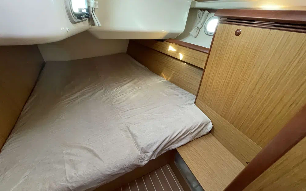 slider 19 Jeanneau Sun Odyssey 45