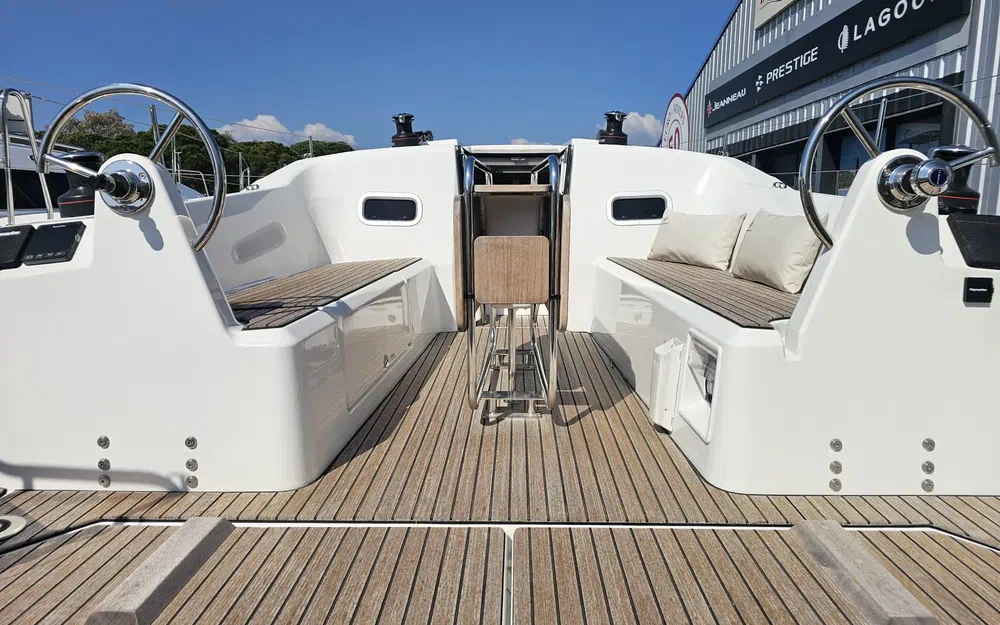 slider 8 Jeanneau sun odyssey 350