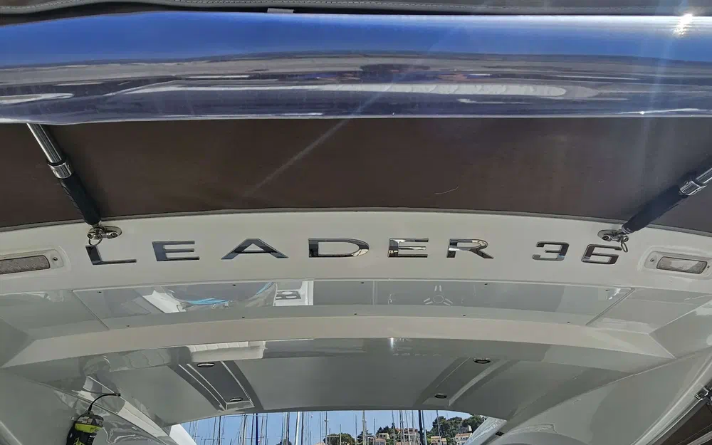 slider 1 Jeanneau Leader 36 Sportop