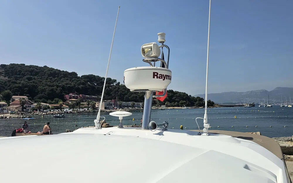 slider 7 Jeanneau Leader 36 Sportop