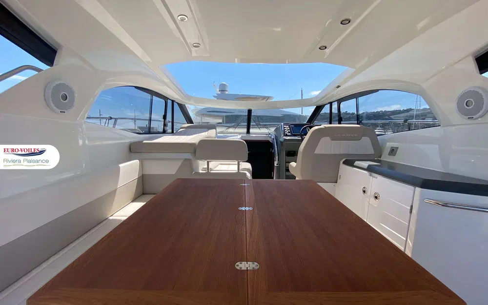 slider 8 Jeanneau Leader 36 Sportop