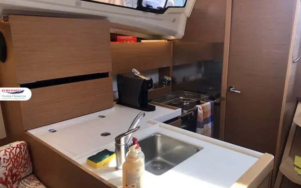 slider 8 Jeanneau sun odyssey 350