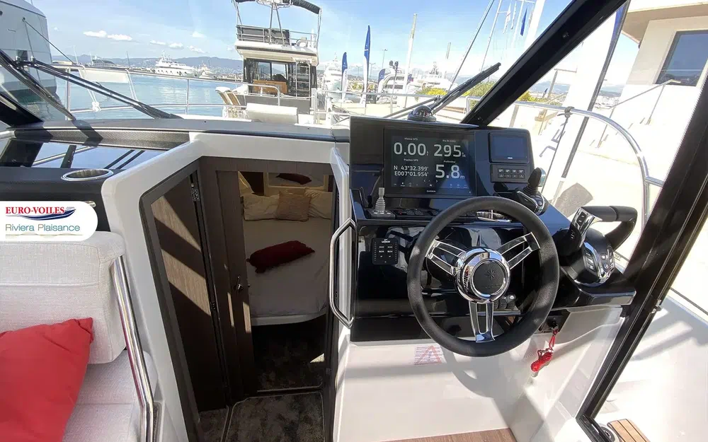 slider 13 Jeanneau Merry Fisher 895 Serie 2