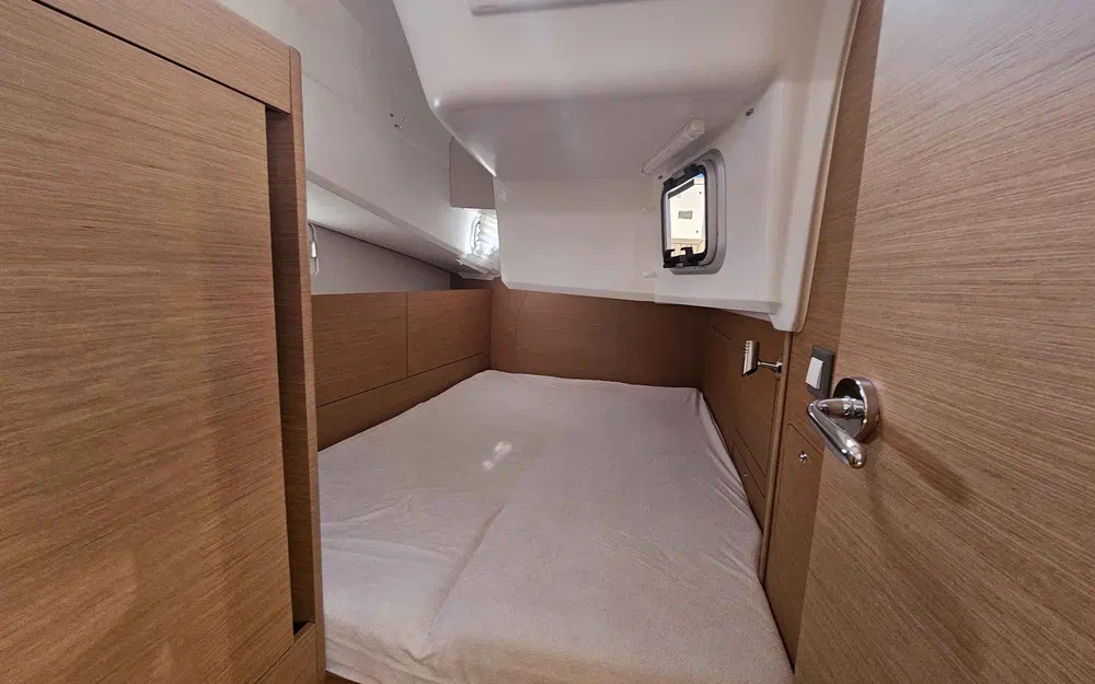 slider 16 Jeanneau Sun Odyssey 410