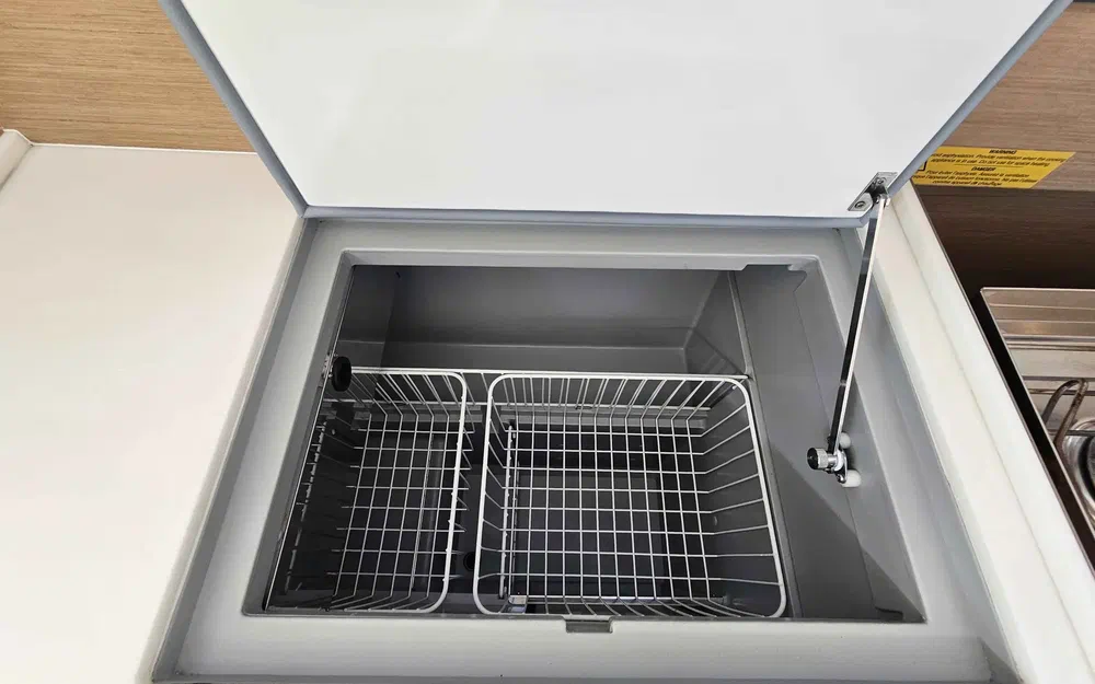 slider 18 Jeanneau Sun Odyssey 410