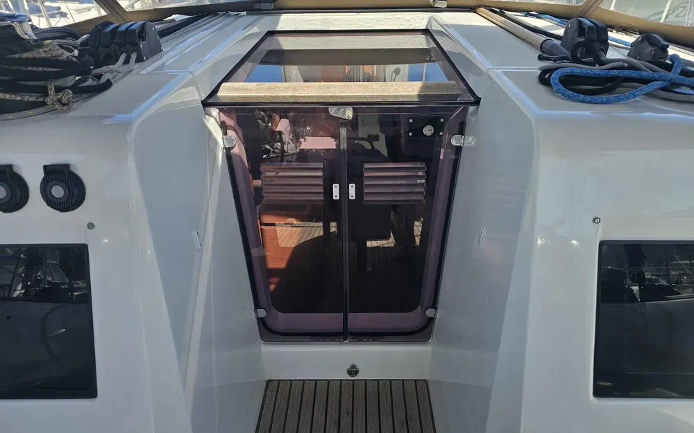 slider 7 Jeanneau Sun Odyssey 410