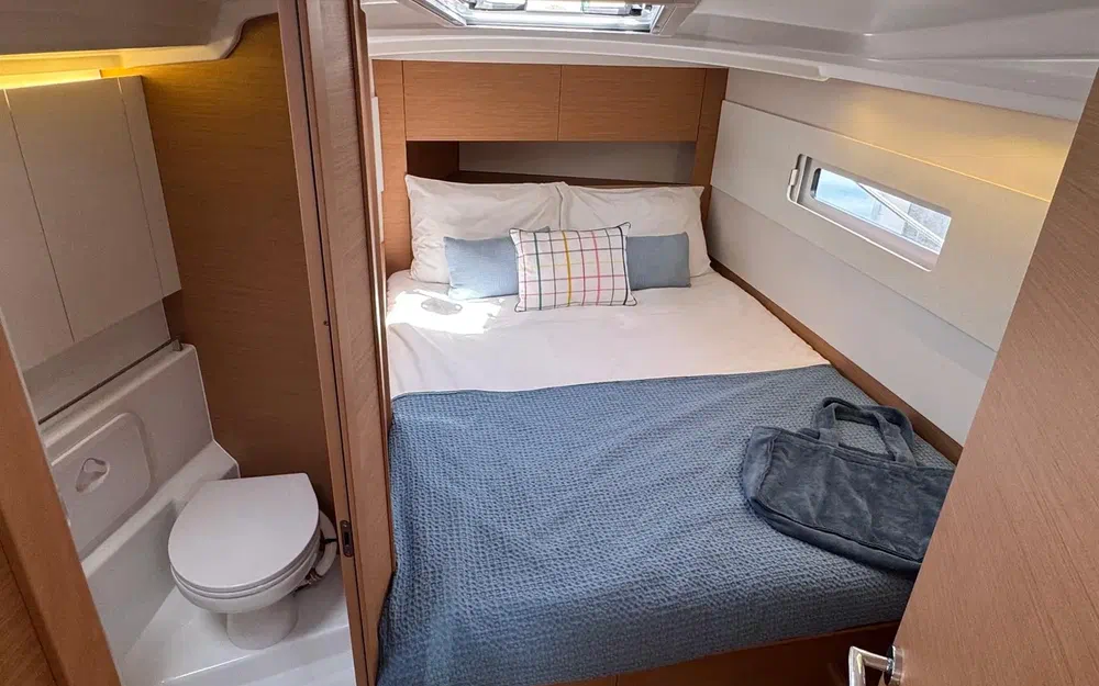 slider 11 Jeanneau Sun Odyssey 415