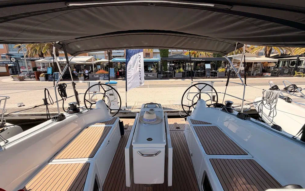 slider 3 Jeanneau Sun Odyssey 415