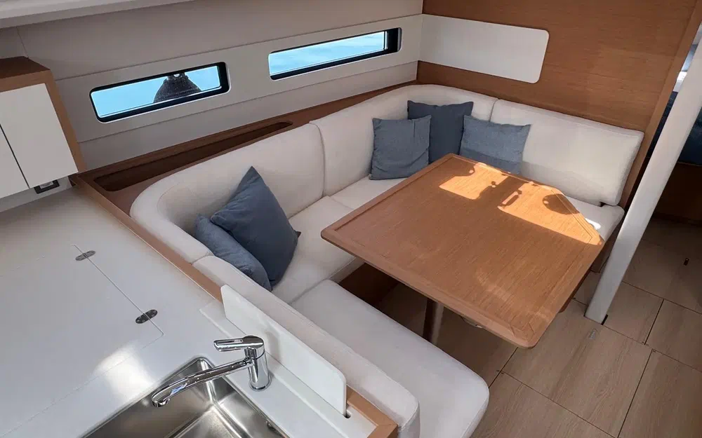 slider 7 Jeanneau Sun Odyssey 415