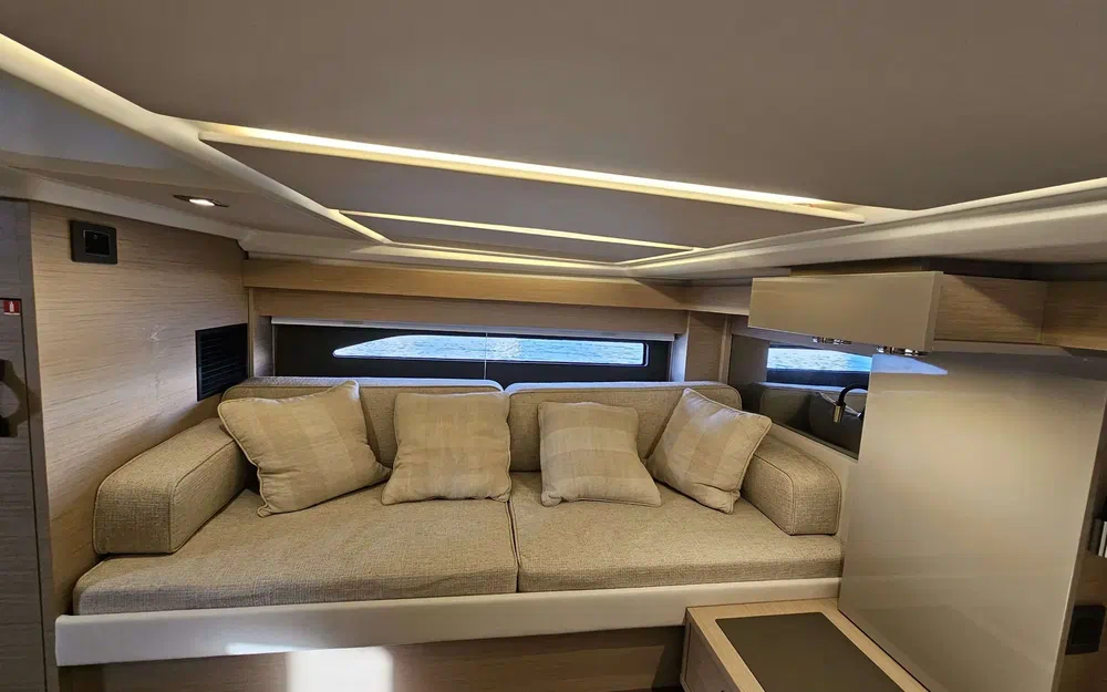 slider 15 Jeanneau DB 43