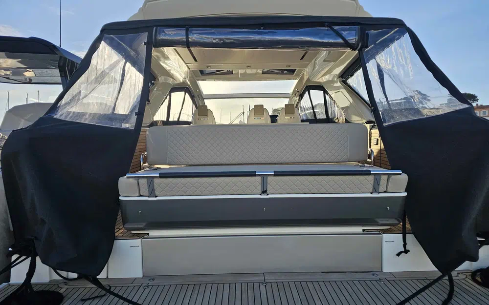 slider 2 Jeanneau DB 43