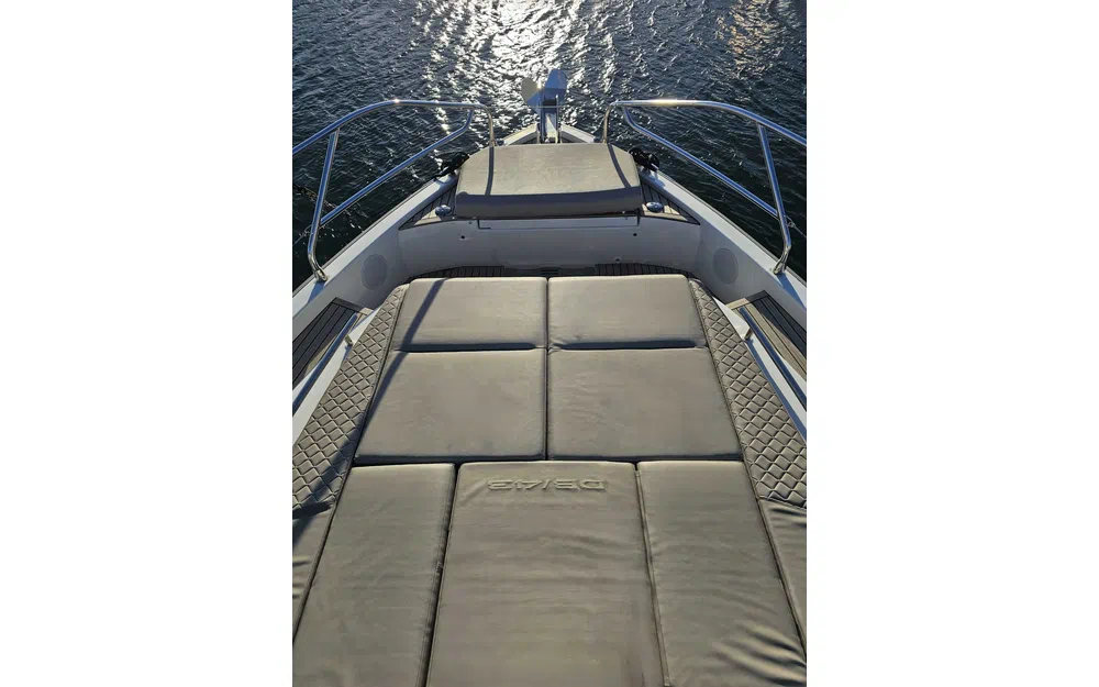 slider 3 Jeanneau DB 43