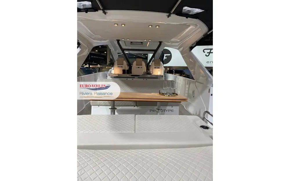 slider 5 Jeanneau DB 37