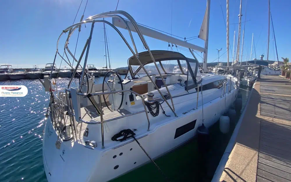 slider 3 Jeanneau 51