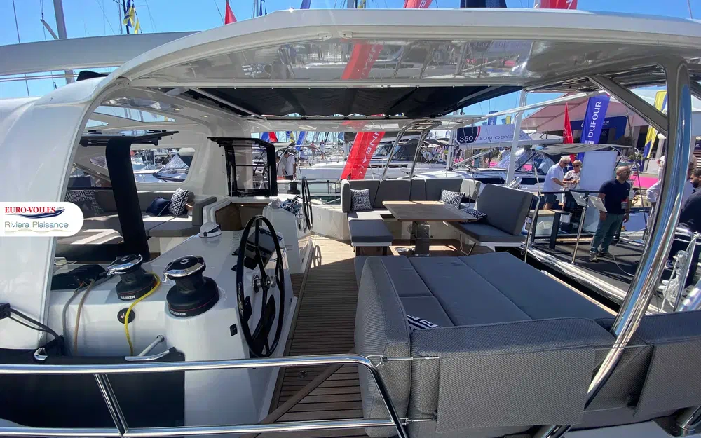 slider 6 Jeanneau 60