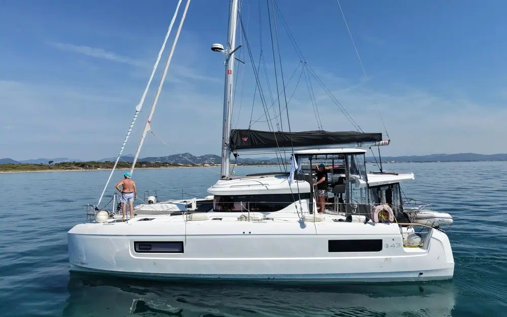 slider 3 Lagoon 38
