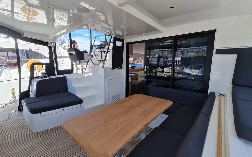 slider 5 Lagoon 42