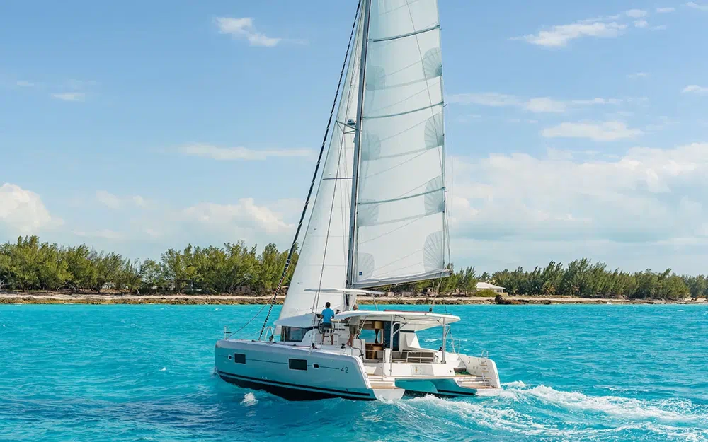 slider 3 Lagoon 42