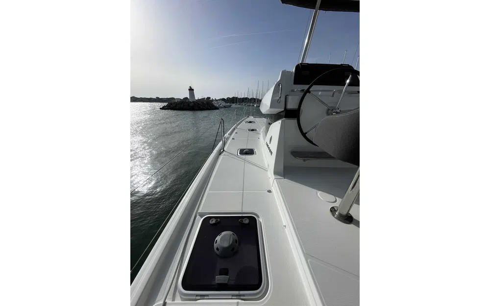 slider 10 Lagoon 42
