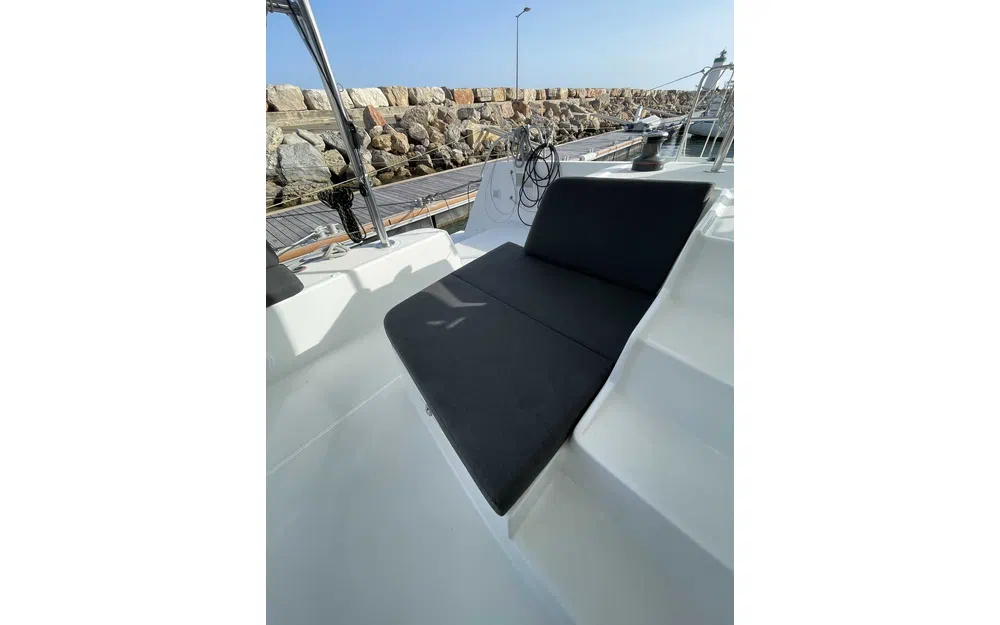 slider 17 Lagoon 42