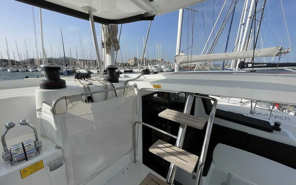 slider 8 Lagoon 42