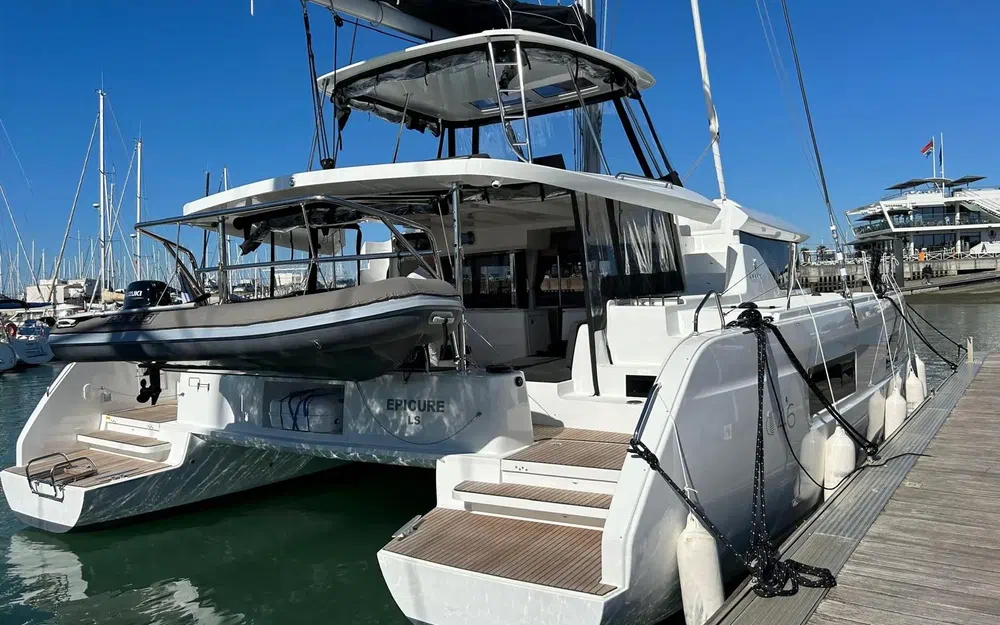 slider 0 Lagoon 46