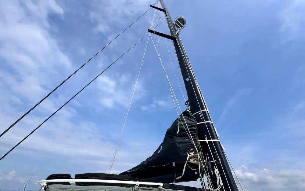 slider 17 Lagoon 52 F