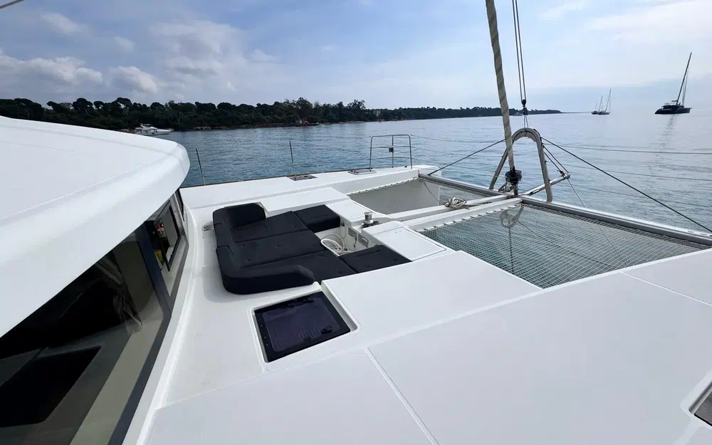 slider 7 Lagoon 52 F
