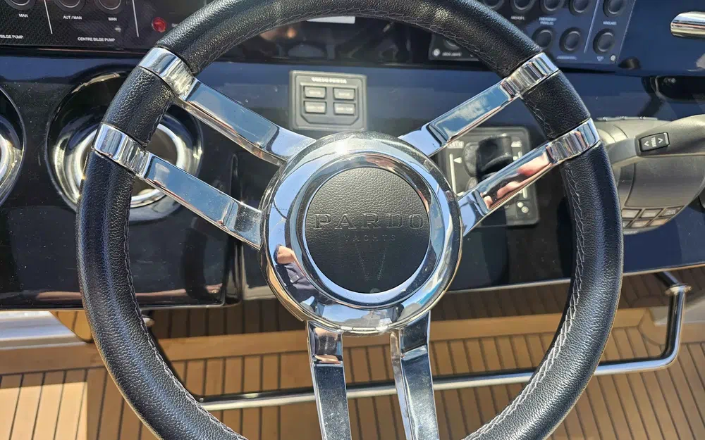 slider 14 Pardo Yachts Pardo 43