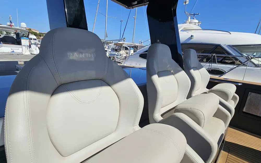 slider 18 Pardo Yachts Pardo 43