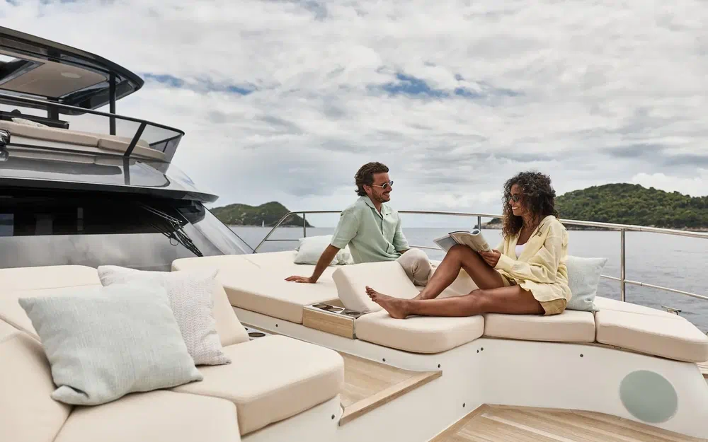 slider 18 Prestige Yachts M7