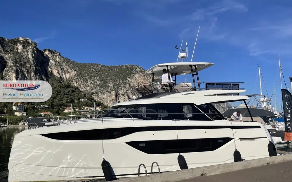 slider 4 Prestige Yachts M48
