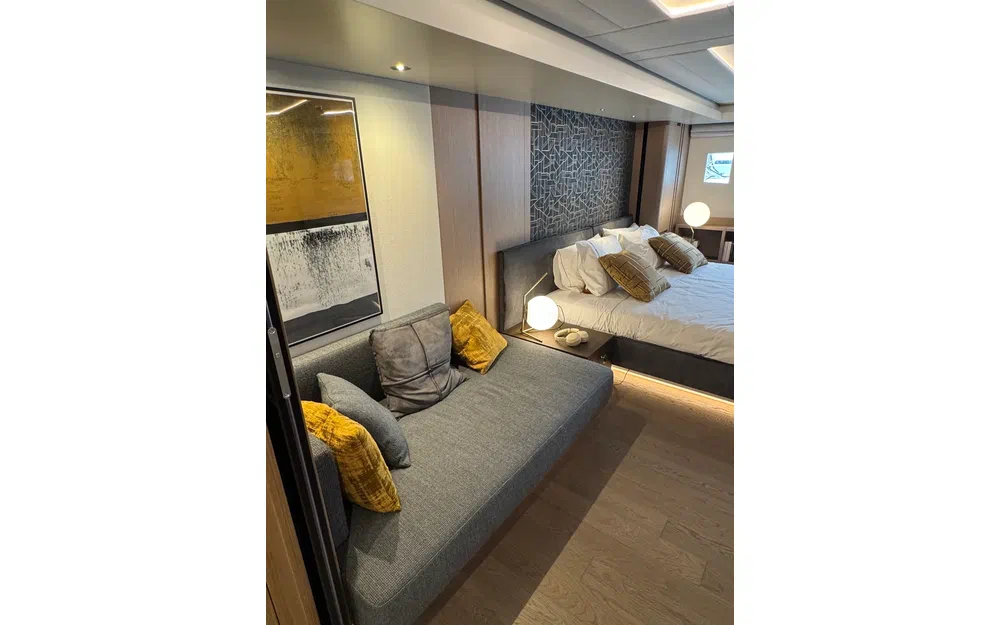 slider 26 Prestige Yachts M8