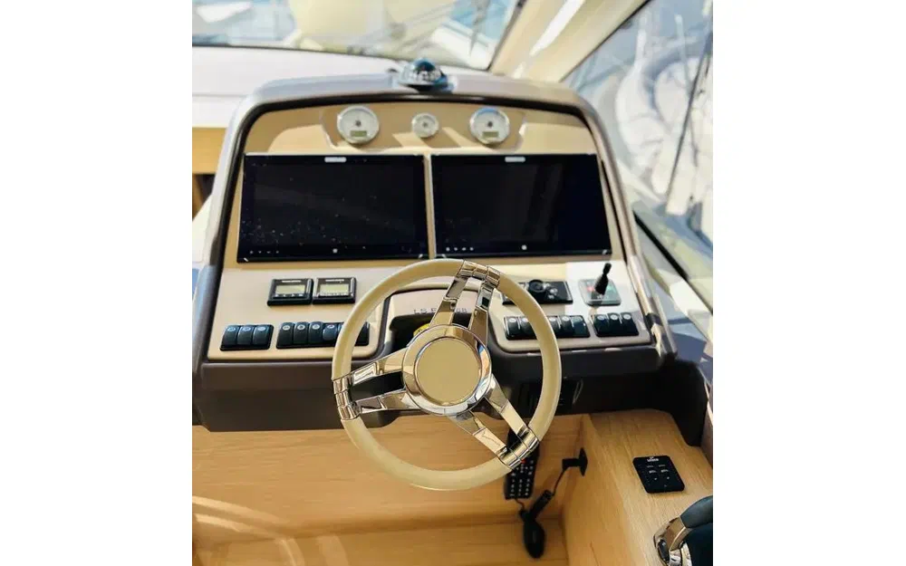 slider 14 Beneteau Monte Carlo 5