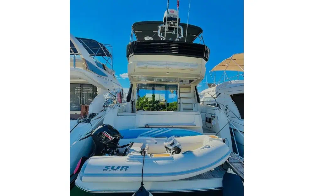slider 2 Beneteau Monte Carlo 5