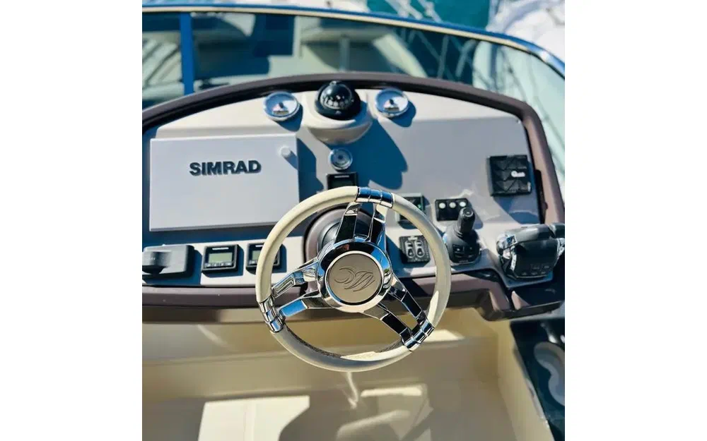 slider 3 Beneteau Monte Carlo 5