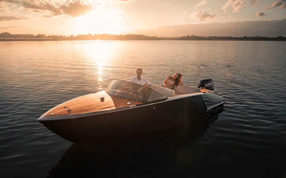 slider 9 VTS Boats Flying Shark 5.7