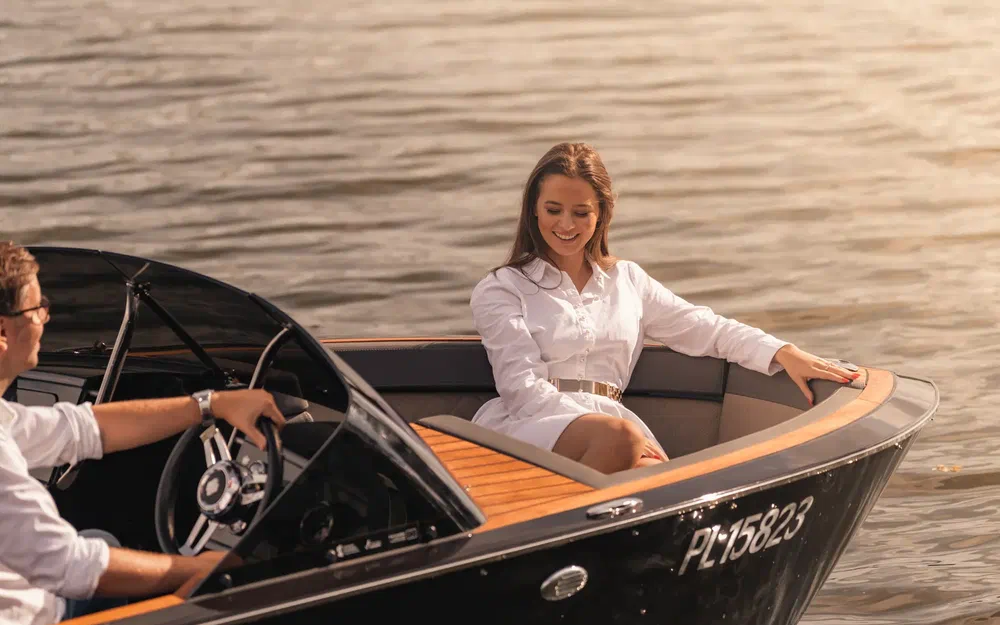 slider 13 VTS Boats Flying Shark 5.7