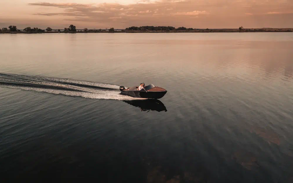 slider 15 VTS Boats Flying Shark 5.7