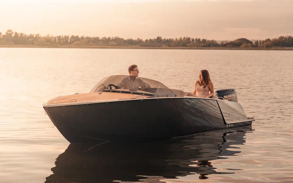 slider 2 VTS Boats Flying Shark 5.7