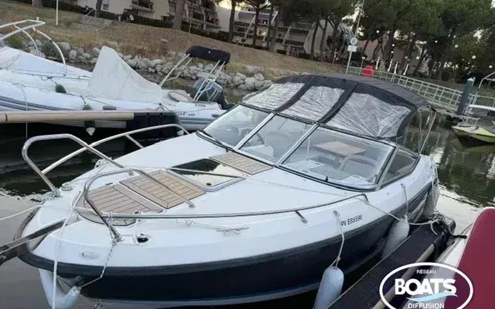 slider 0 Quicksilver Activ 645 Cabin