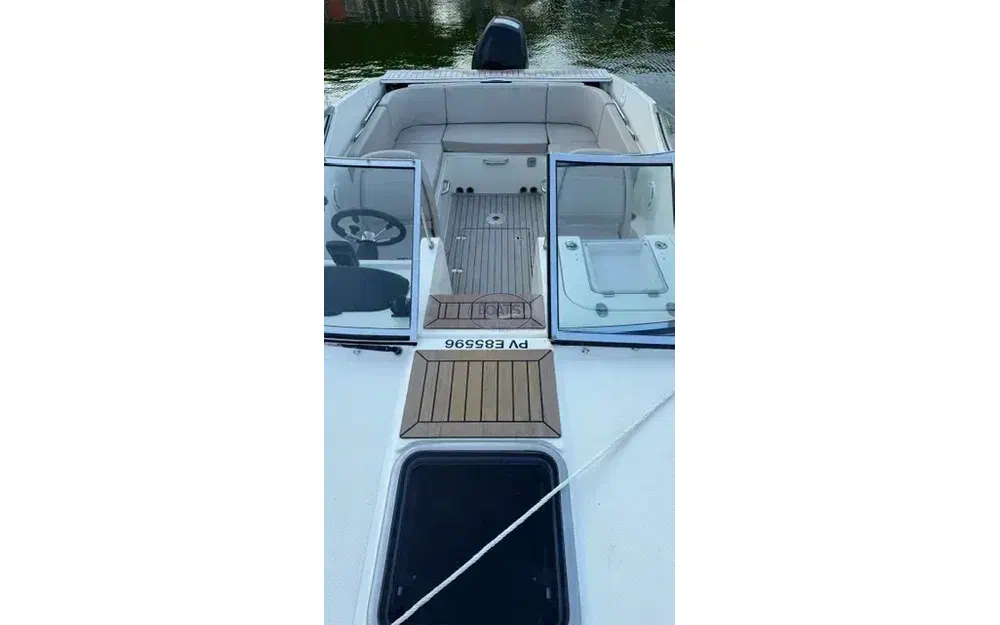 slider 3 Quicksilver Activ 645 Cabin