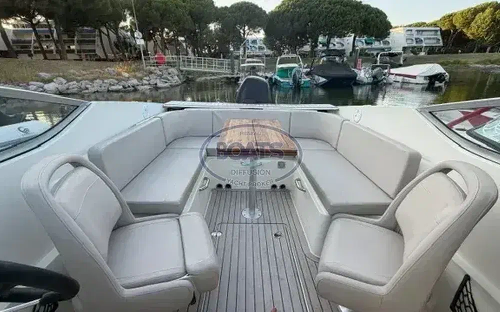 slider 6 Quicksilver Activ 645 Cabin