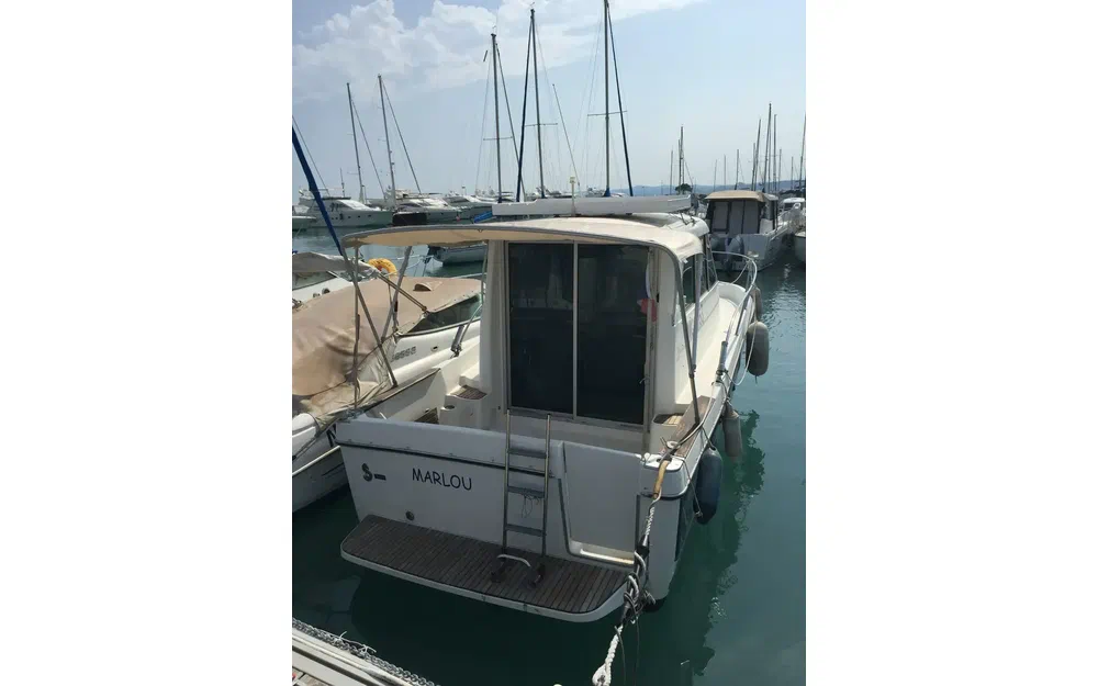 slider 6 Beneteau Antares 7.60