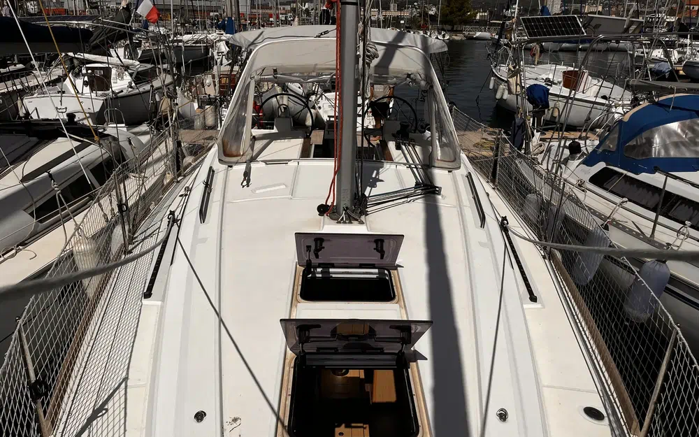 slider 10 Beneteau Oceanis 35.1